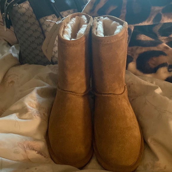 Bear paw Boots , Brown, Size 5 - Picture 1 of 6